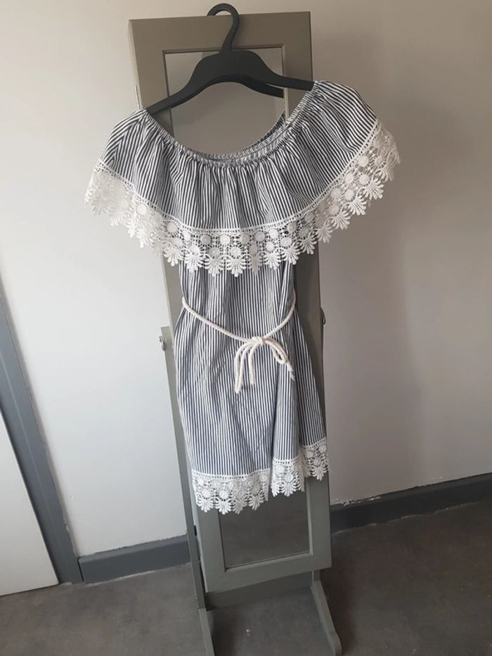 Robe à rayures