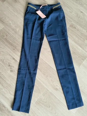 Pontalon droit taille s couleur bleu marine