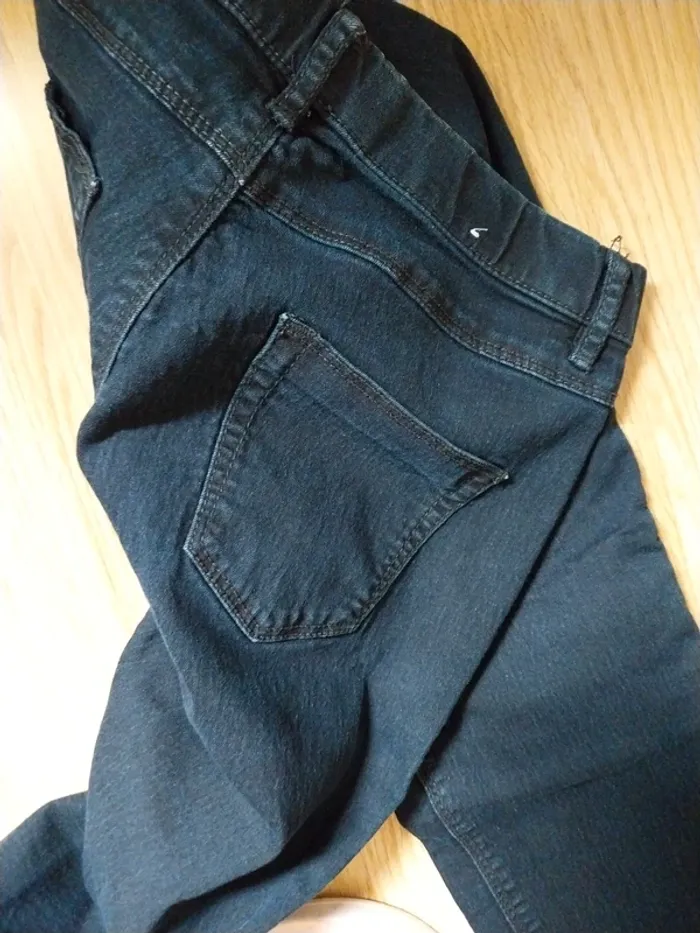 Pantalon camaïeu taille 40 très bon état - photo numéro 2