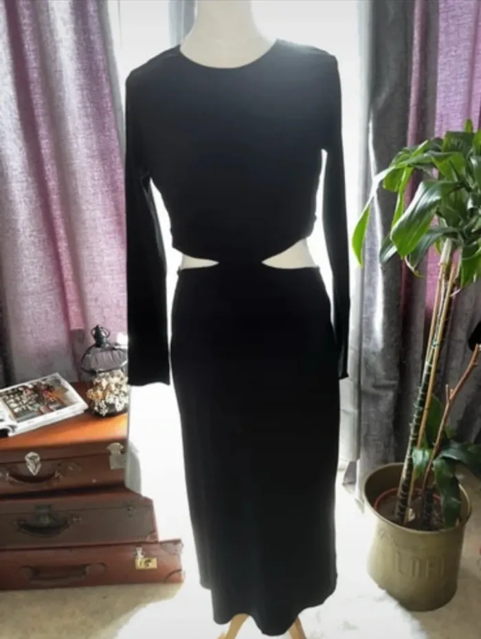 Original Robe noir ouvertures à la ceinture, taille M, Neuf - H&M - photo numéro 2
