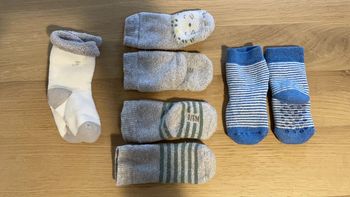 Lot chaussettes bébé épaisses