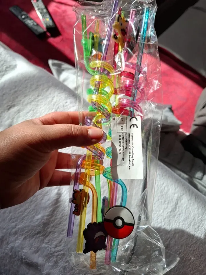 Magnifique lot de paille pokemon neuve - photo numéro 2