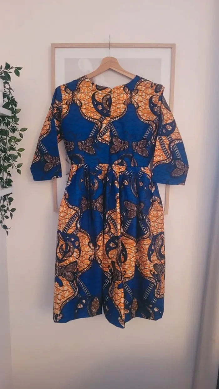 Robe mi-longue en wax neuve - Taille 42 - photo numéro 8