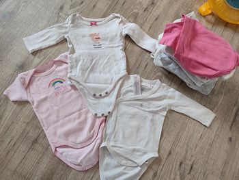 Lot de 10 bodies 3 mois