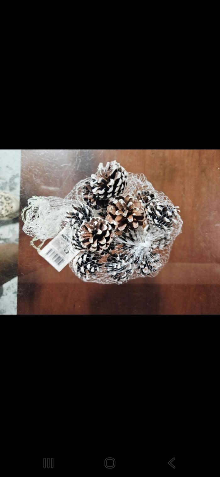 Déco Noël lot pommes de pin
