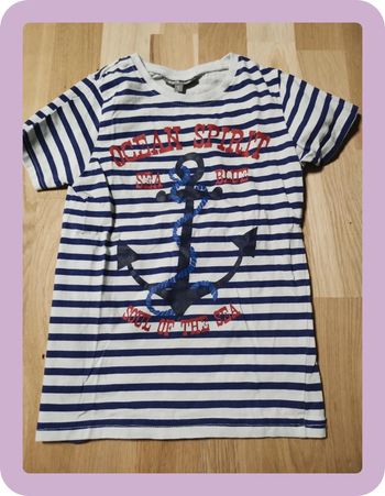 Tee-shirt eldys taille 5 ans en très bon état