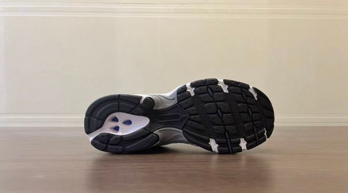 New Balance 530SG taille 39.5 - photo numéro 4