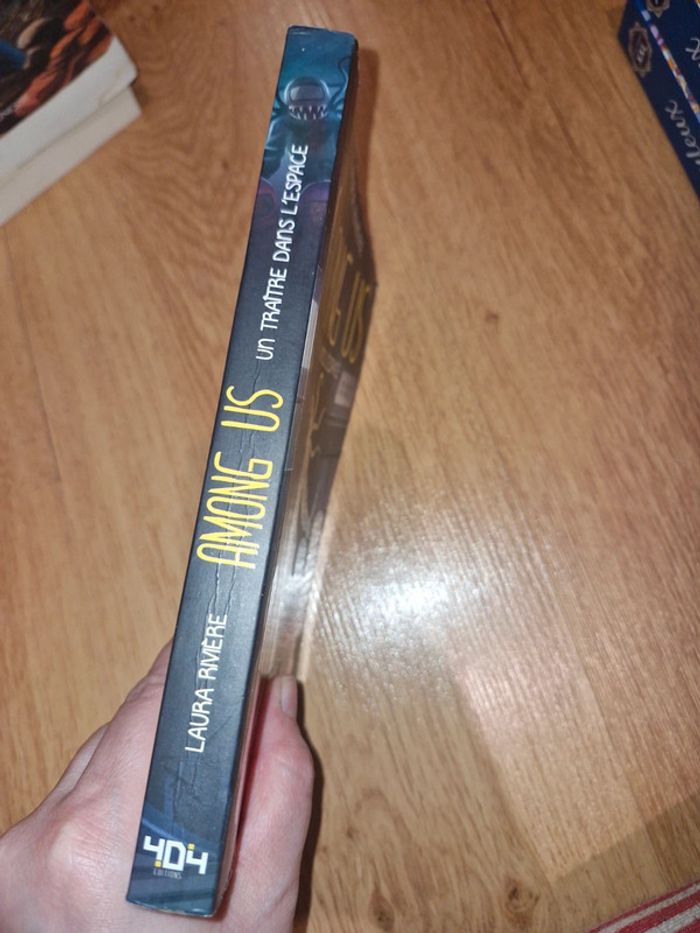 Among Us / un traître dans l espace - photo numéro 2