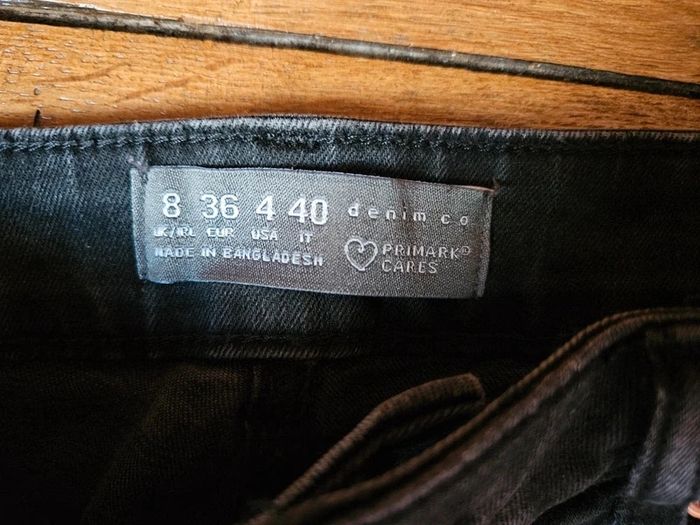 Jeans noir neuf - photo numéro 3