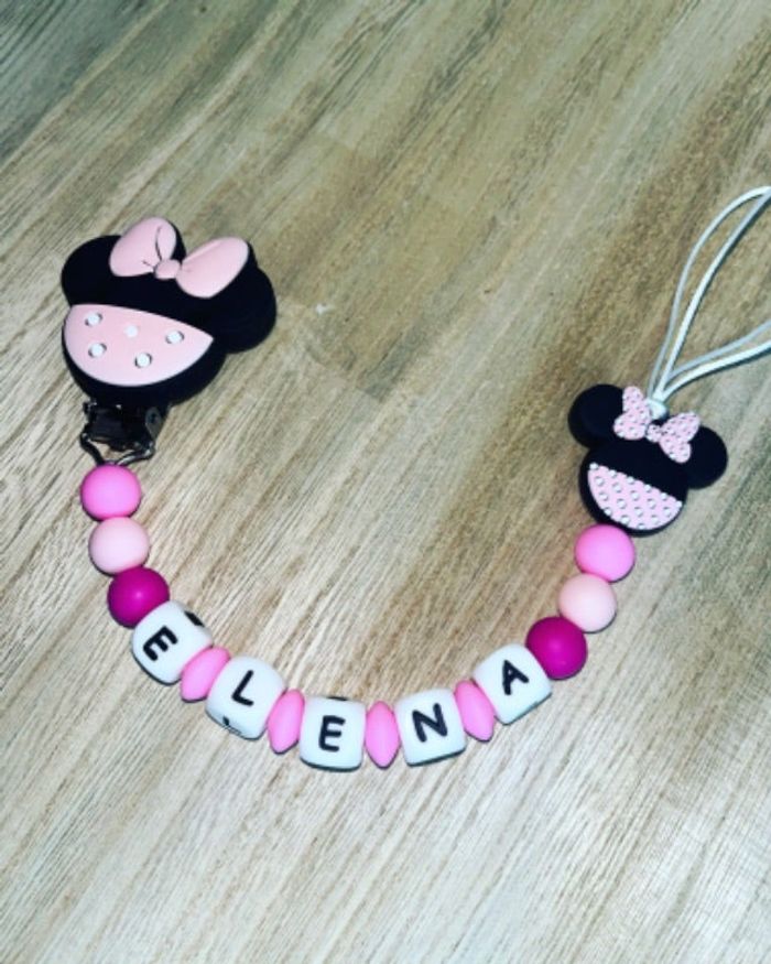 Attache tétine personnalisé