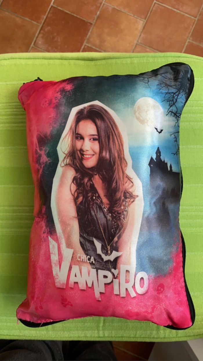 coussin chica vampiro