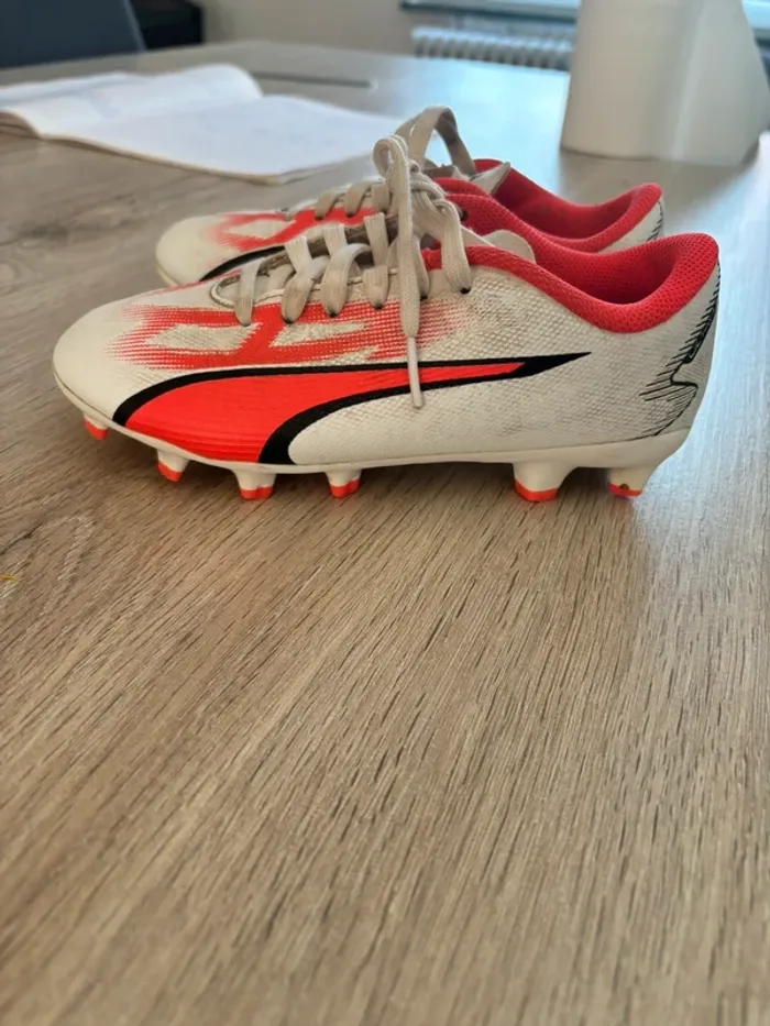 Chaussures de foot Puma - photo numéro 3