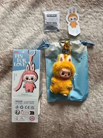 Labubu pin for love lettre Y 🧡 popmart