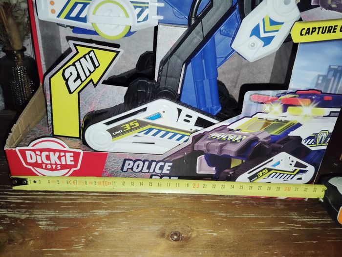 Gros robot véhicule police - photo numéro 7