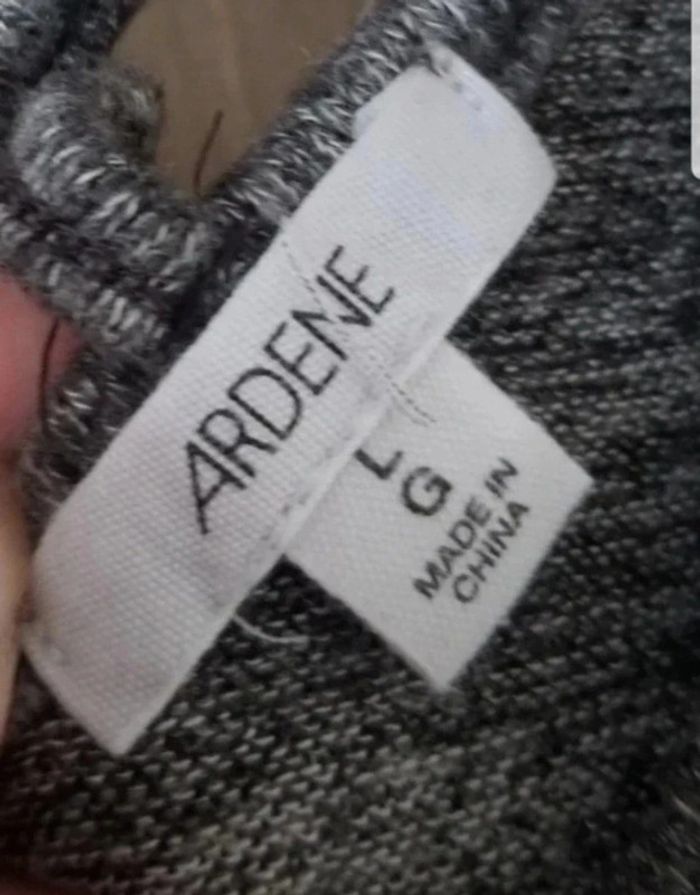 Tres beau pull doux et chaud - photo numéro 4