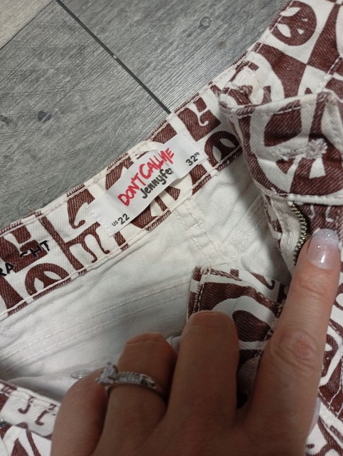Jean taille 32 - photo numéro 4