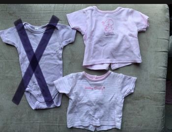 Lot 2 t shirts fille 3 mois