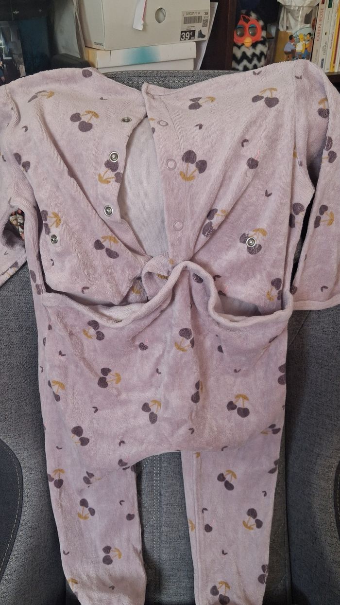 Lot pyjamas 18 mois - photo numéro 6