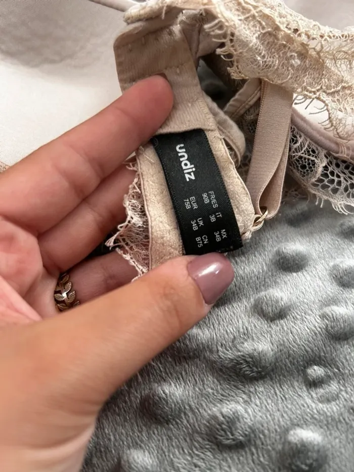 Soutien-gorge femme - photo numéro 4