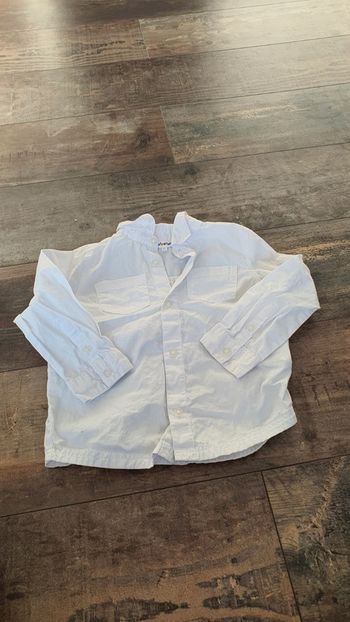 Chemise kid kanai 4 ans en très bon état