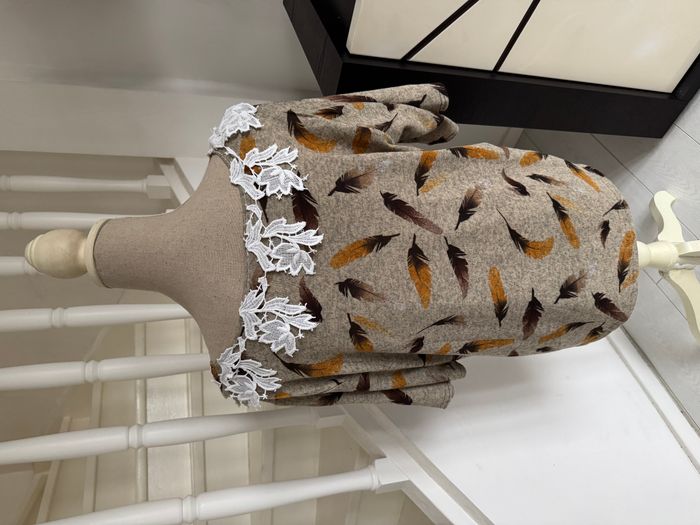 Blouse manches 3/4 marron à motifs avec dentelle - photo numéro 4
