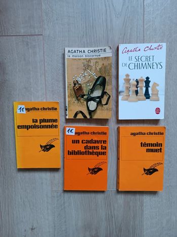 Lot livres d'Agatha christie