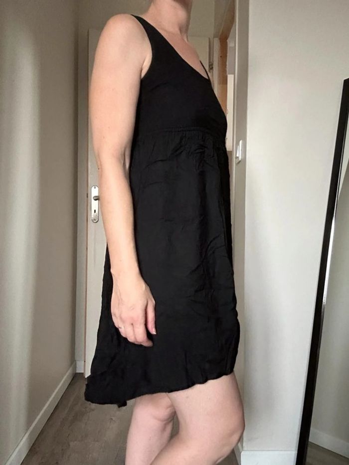 Ici et maintenant Robe noire asymétrique – Taille 36 – Très bon état - photo numéro 13