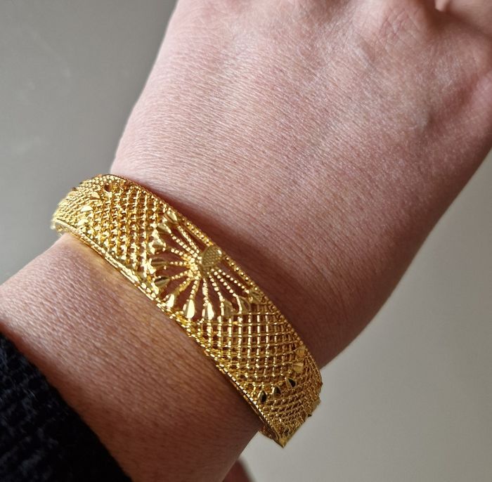 Bracelet doré neuf - photo numéro 3