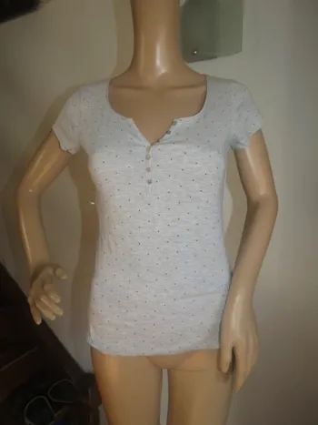 T-shirt taille S femme 
