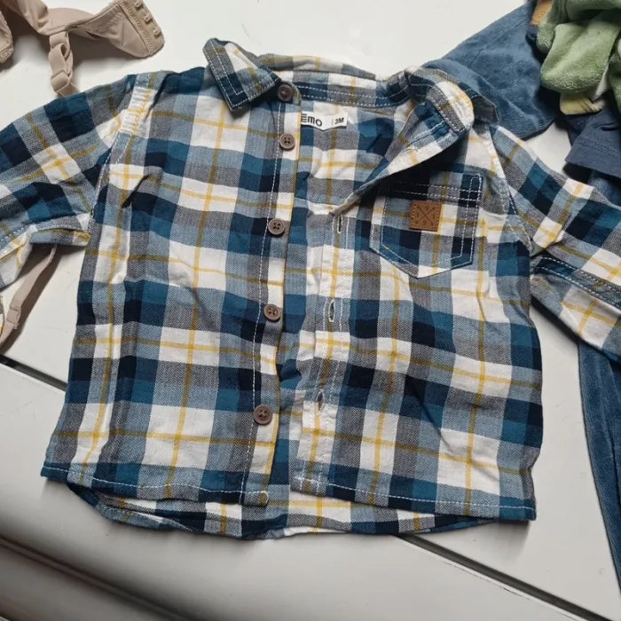 Chemise comme neuve 3 mois