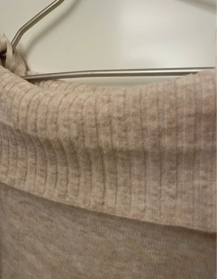 Pull épaules dénudées - photo numéro 2