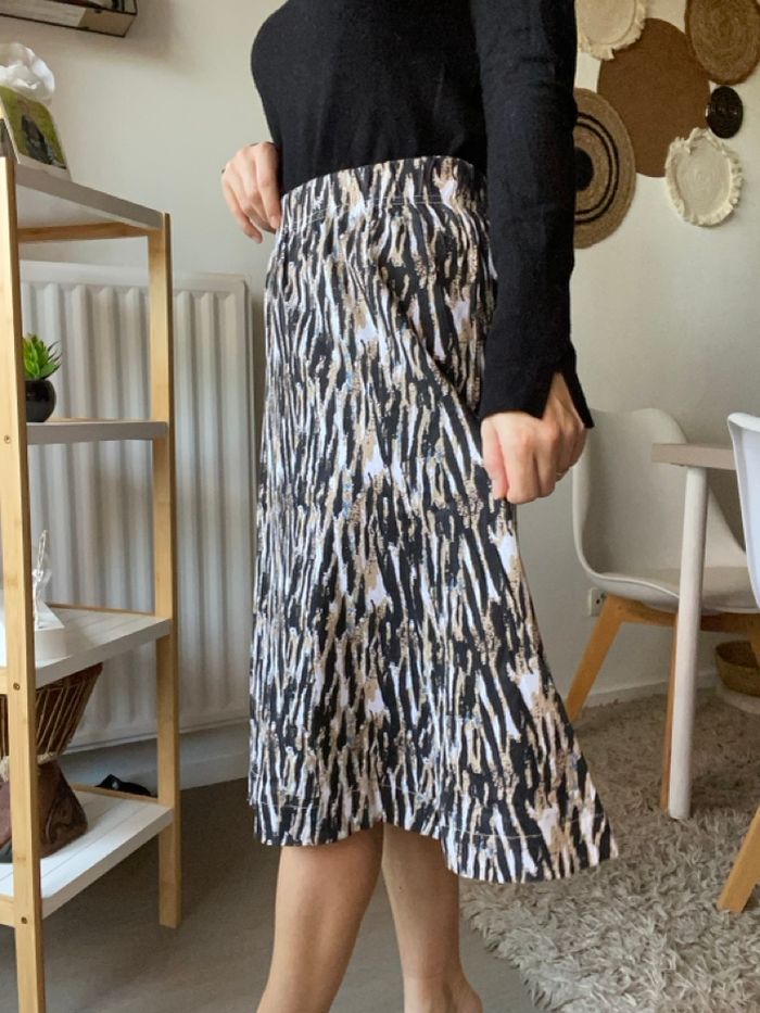 Jupe vintage léopard taille 36/38 - photo numéro 2