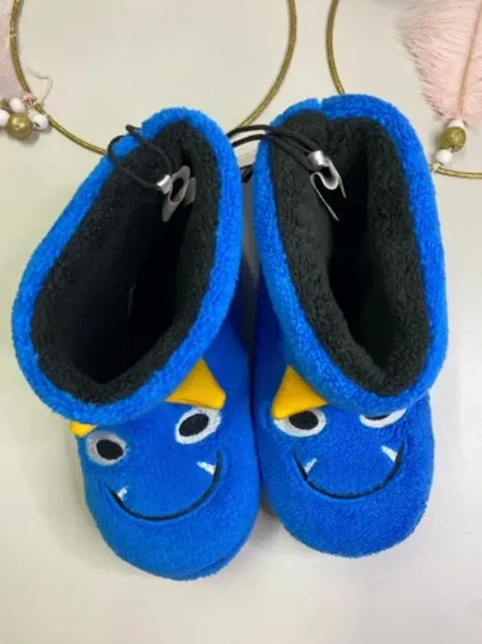 Chaussons chaud garçon (neuf) - Taille 32/33 - photo numéro 3