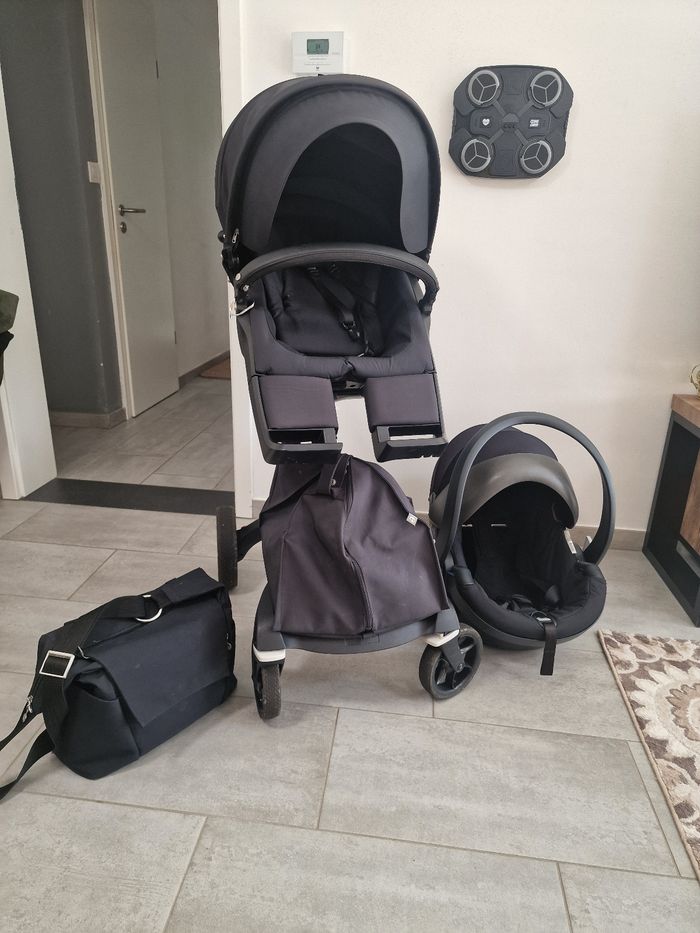 Titre : Ensemble poussette Stokke avec siège auto et sac – Excellent état
Description :
Je vends un ensemble de poussette Stokke en très bon état, comprenant une poussette, un siège auto et un sac assorti.
Couleur : Noir
Prix : 120 euros
Localisation : Y - photo numéro 2