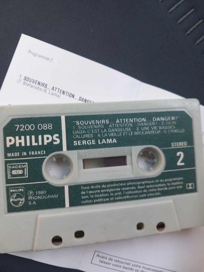 Cassette audio de Serge Lama : souvenirs attention danger - photo numéro 7