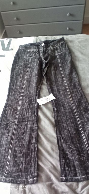 Pantalon noir t. 40