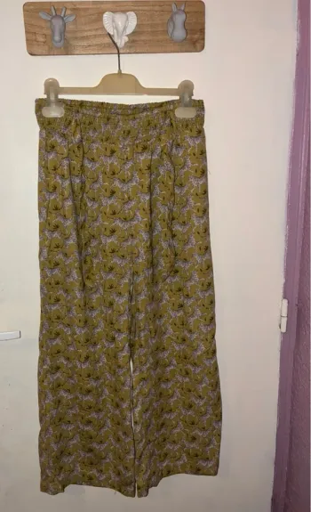 Pantalon en tissu léger fluide à motifs léopards, 158/164 (13/14 ans), sans marque.