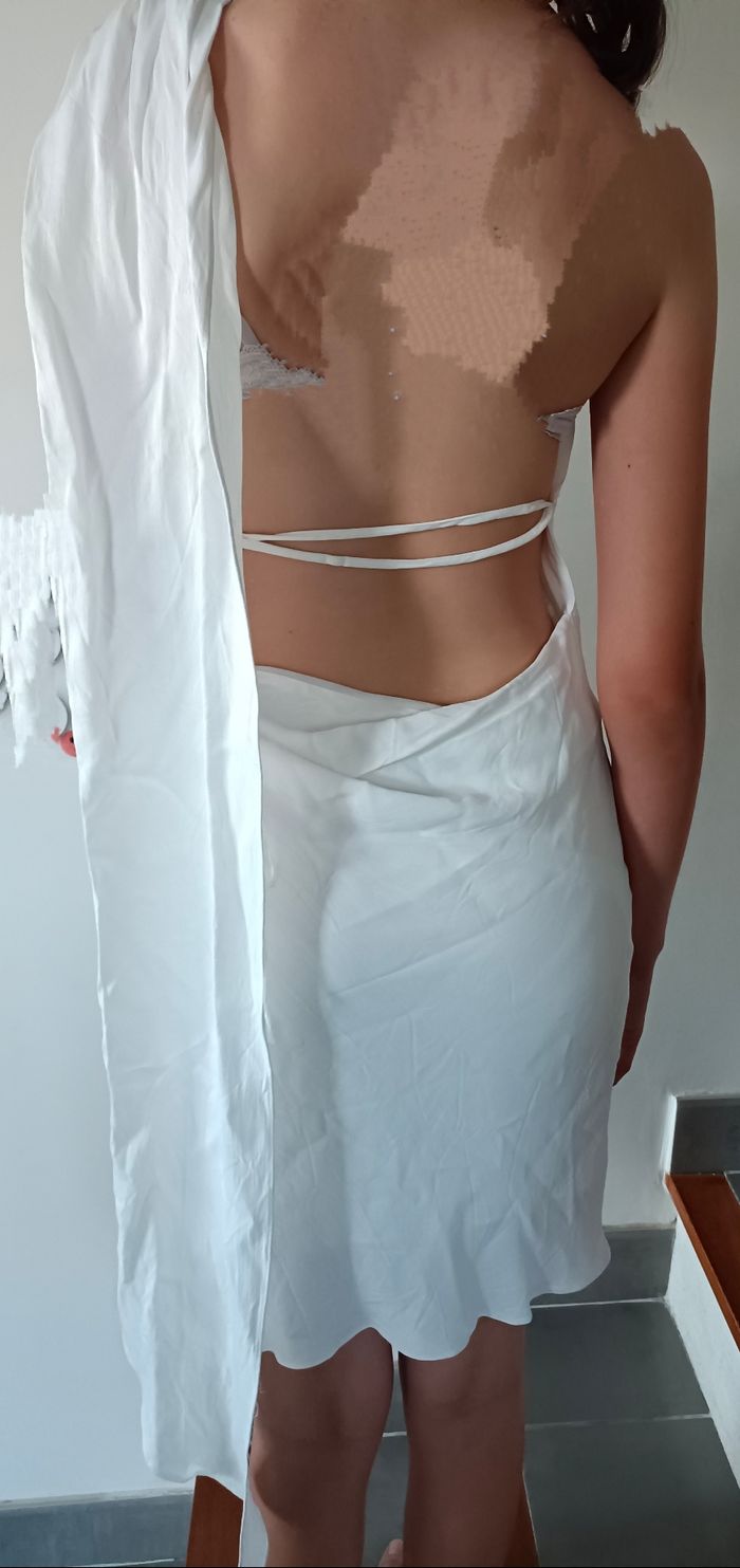 Robe casual Zara blanche asymétrique en M - photo numéro 5