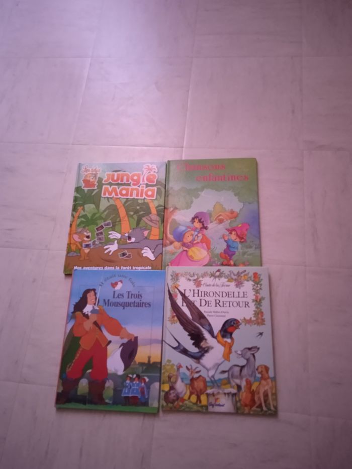 Vend lot de quatre livres  enfants - photo numéro 7
