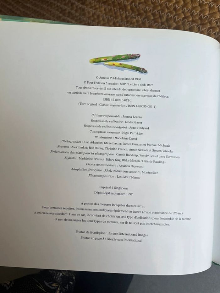 Livre Recettes Les classiques de la cuisine Végétarienne - photo numéro 2