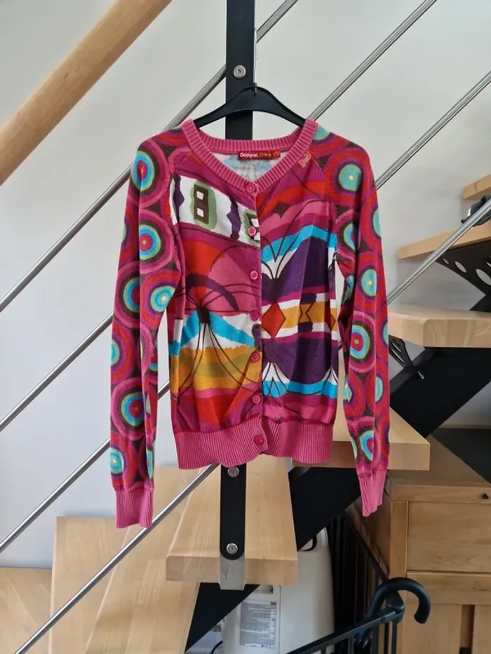 Gilet à boutons coloré