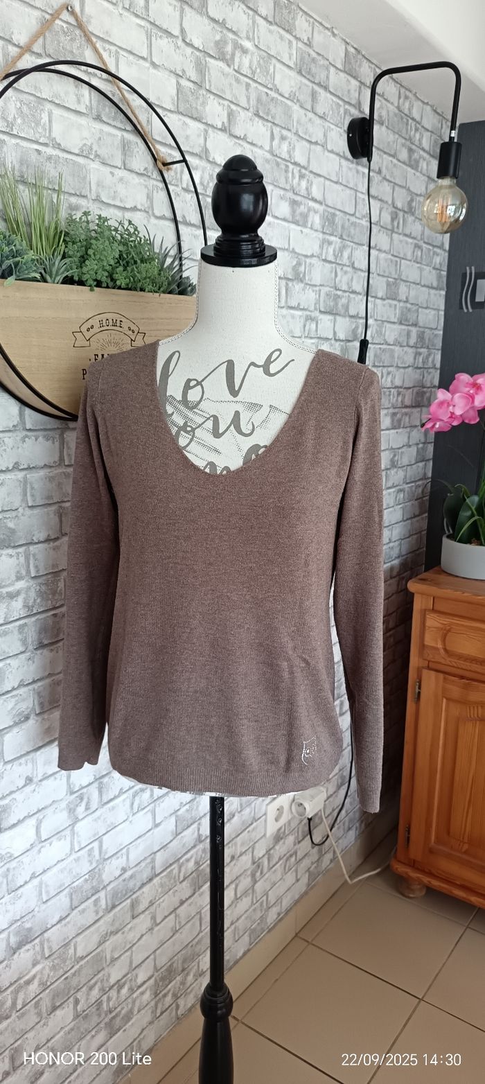 Pull col V