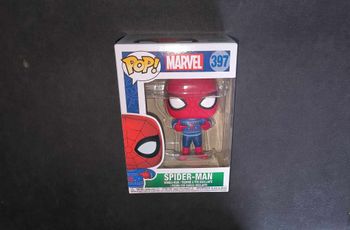 Figurine Funko Pop / Spider-Man Holiday 397 / Marvel
