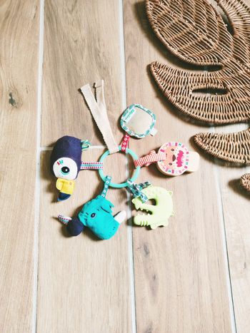 👶Trousseau de clés/jouets sensoriels multi activités Jungle marque Lilliputiens