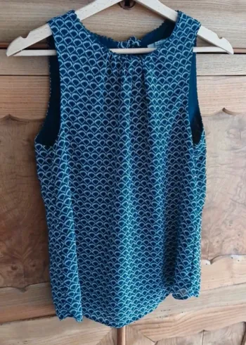 Top débardeur blouse sans manches