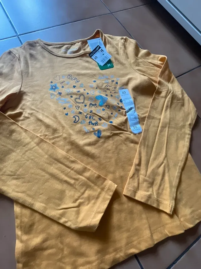 Lot 3 t shirts fille 10 ans - photo numéro 9