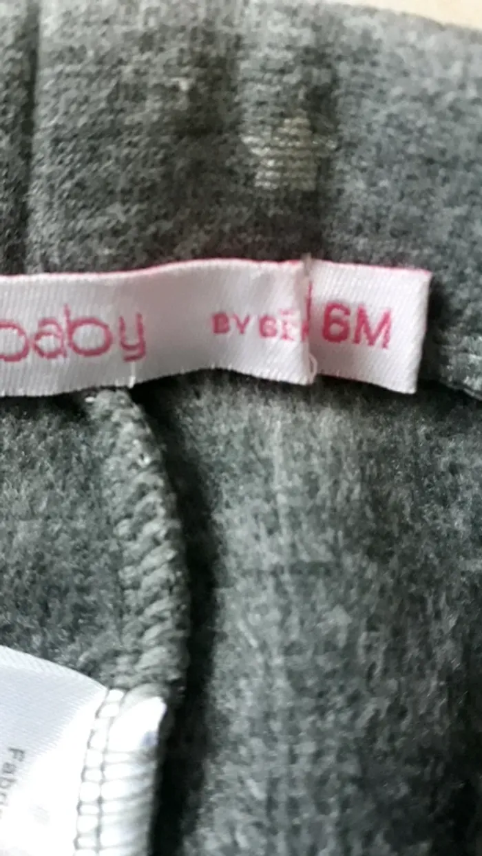 Pantalon (jogging) 6 mois - photo numéro 2