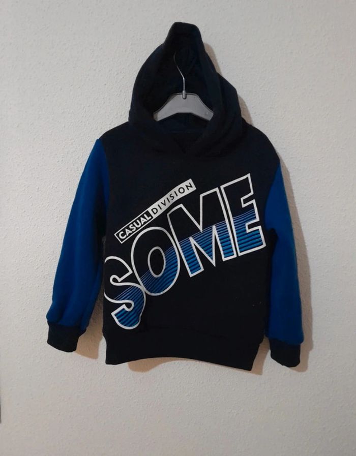 Sweat à capuche 💫 taille 4 ans 💞