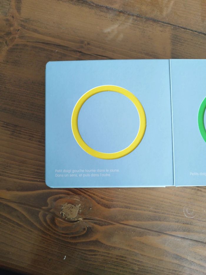 Livre cartonné les petits doigts qui dansent - photo numéro 2