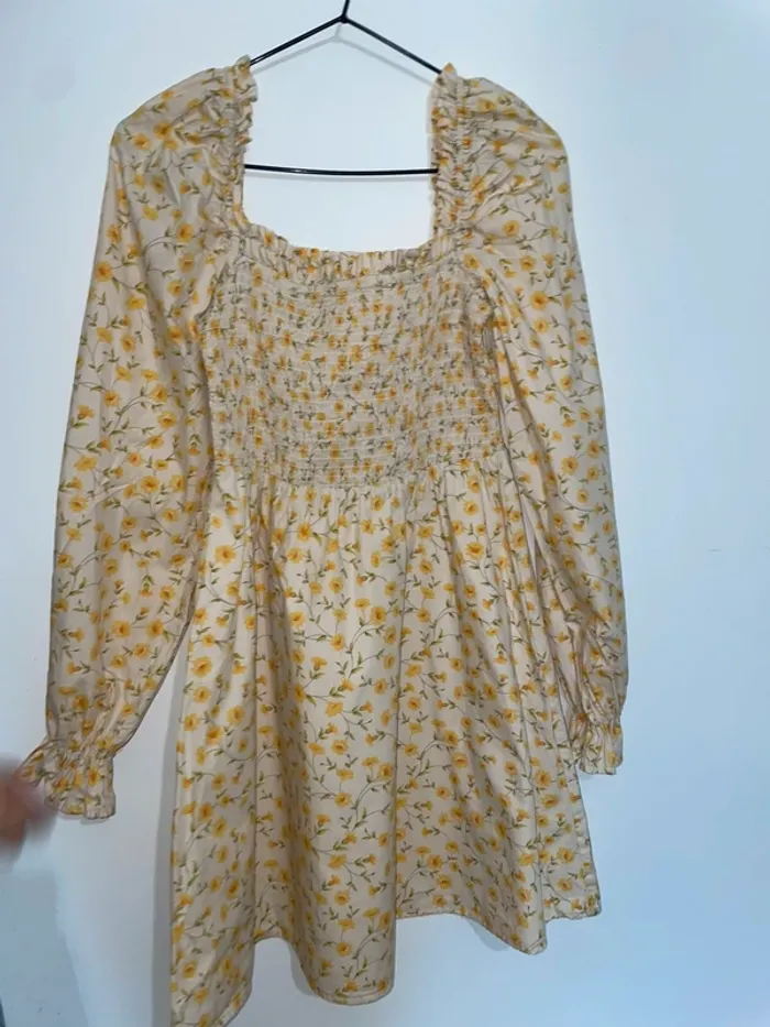 magnifique robe fleurie jaune et beige - photo numéro 4